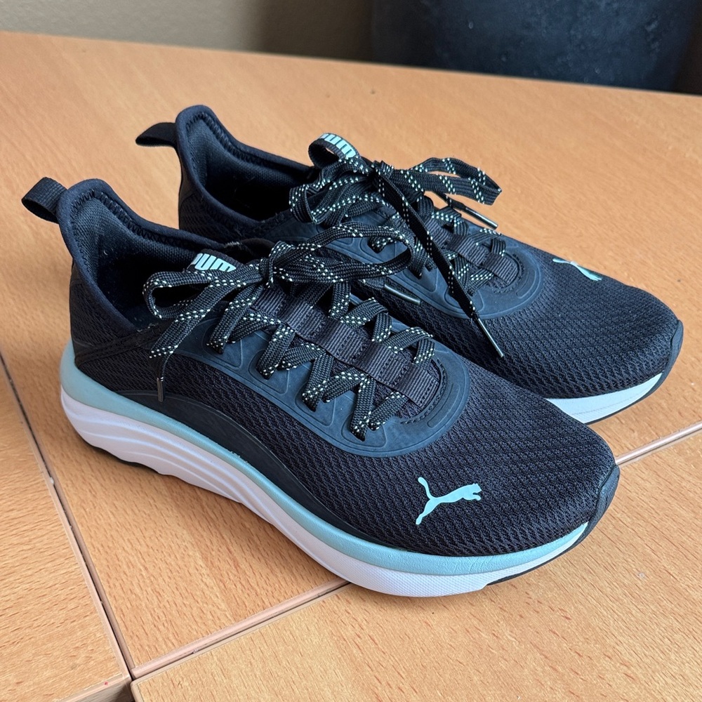 Puma Black and Teal Running Shoes
